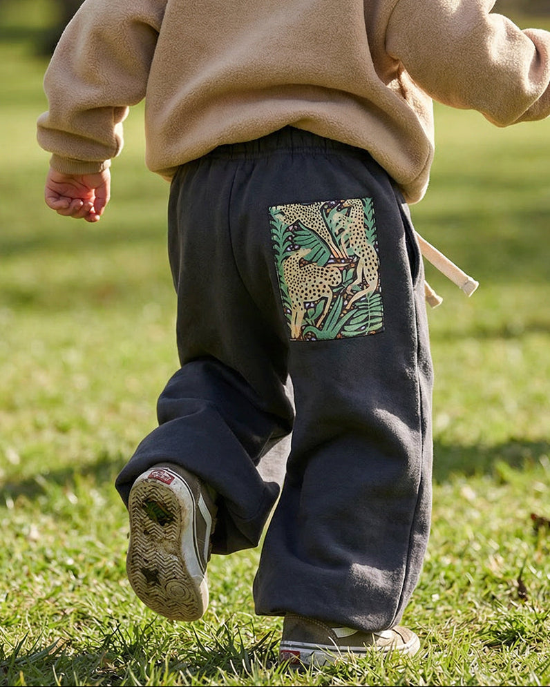 Wild Adventure sweat pants