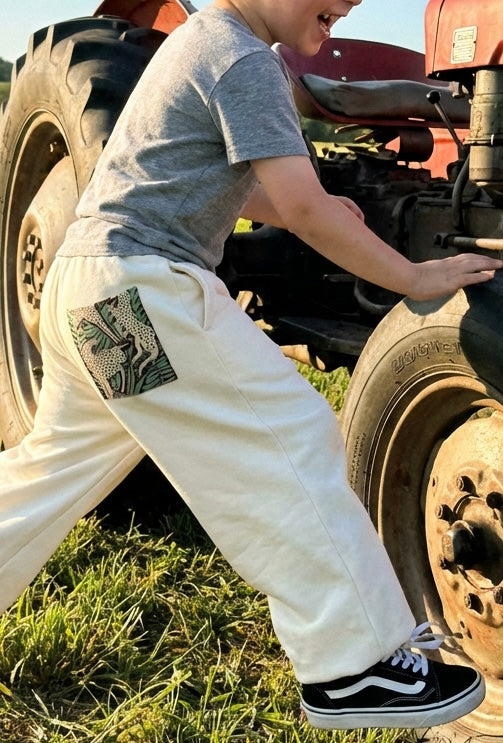 Wild Adventure sweat pants